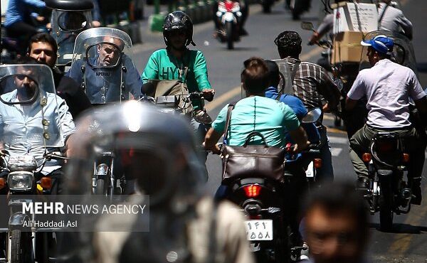 تهران زیر چرخهای دودزا؛ نوسازی ۲۰ هزار موتور فرسوده کلید خورد تهران زیر چرخهای دودزا؛ نوسازی ۲۰ هزار موتور فرسوده کلید خورد