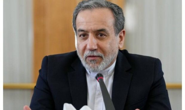 عراقچی: در کنار نیروهای مسلح، متعهد به دفاع از حقوق ملت هستیم عراقچی: در کنار نیروهای مسلح، متعهد به دفاع از حقوق ملت هستیم