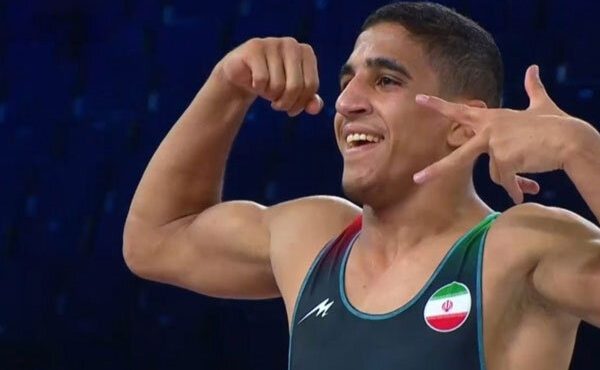 رحمان عموزاد با اقتدار حریف آمریکایی را درهم کوبید