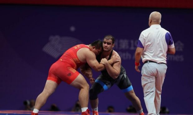 صعود هر ۴ نماینده کشتی ایران به نیمه نهایی/درخشش فرنگی‌کاران با ۱۰ برد