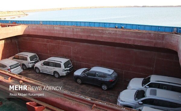 شش ماه از ۱۴۰۴ گذشت؛ تعرفه واردات خودرو همچنان بلاتکلیف