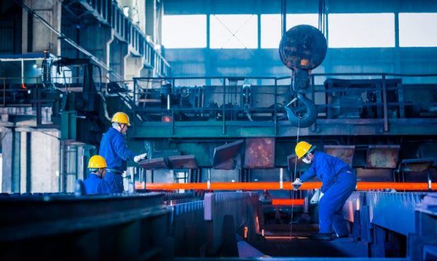 صفهای طولانی تخصیص ارز؛ چالش جدید تولیدکنندگان ایرانی صفهای طولانی تخصیص ارز؛ چالش جدید تولیدکنندگان ایرانی