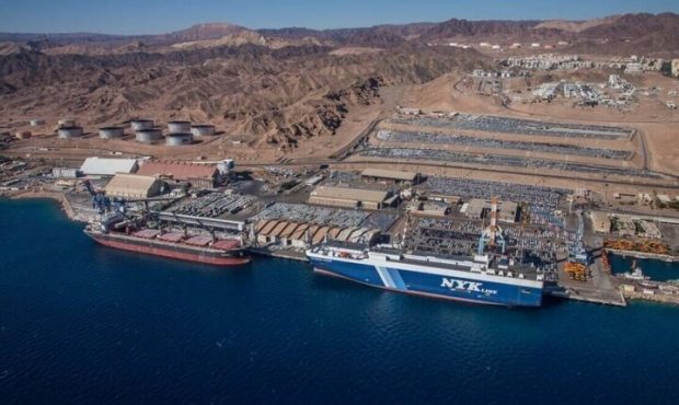 رسانههای عبری: یمنیها بندر ایلات را کاملاً فلج کردهاند رسانههای عبری: یمنیها بندر ایلات را کاملاً فلج کردهاند