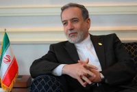 عراقچی: ترامپ نمی‌تواند همزمان رئیس‌جمهور صلح و جنگ باشد