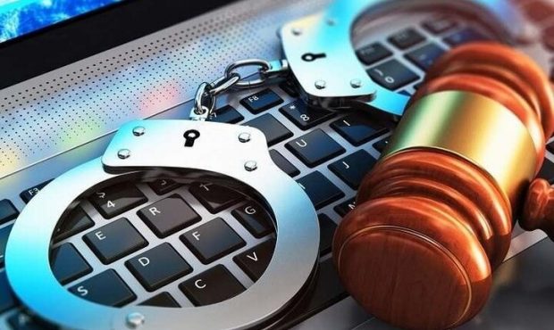 کشف باند فروش مدارک جعلی در فضای مجازی؛ دستگیری ۴ متهم