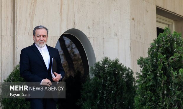 عراقچی: اگر مذاکرهای رخ دهد، فقط در خصوص مسائل هستهای خواهد بود عراقچی: اگر مذاکرهای رخ دهد، فقط در خصوص مسائل هستهای خواهد بود