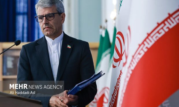 رد ادعای بیاساس امارات درباره جزایر ایرانی رد ادعای بیاساس امارات درباره جزایر ایرانی