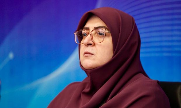 مهاجرانی: قیمت بنزین جایگاه از شنبه۵ هزار تومان میشود مهاجرانی: قیمت بنزین جایگاه از شنبه۵ هزار تومان میشود