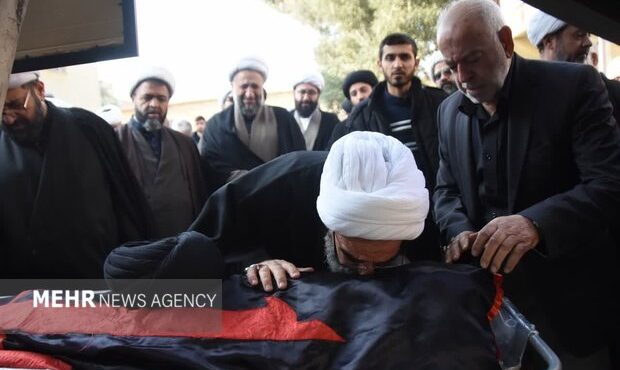 تشییع پیکر آیتالله شاهچراغی در سمنان؛ تدفین فردا در زادگاه تشییع پیکر آیتالله شاهچراغی در سمنان؛ تدفین فردا در زادگاه