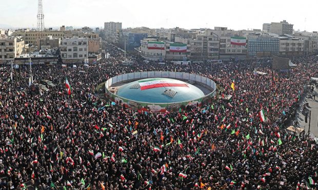 اتحاد قهرمانانه مردم تهران علیه تروریسم و اغتشاش آمریکایی – صهیونیستی اتحاد قهرمانانه مردم تهران علیه تروریسم و اغتشاش آمریکایی – صهیونیستی