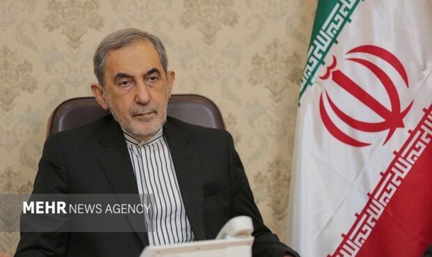 ولایتی: خلیج‌ فارس جای قماربازی نیست