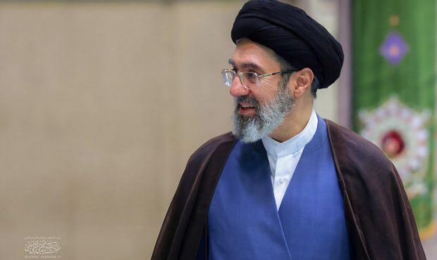 آینده متعلق به امت اسلامی است/ ایران نفوذ صهیونیسم را به کلی قطع کرد
