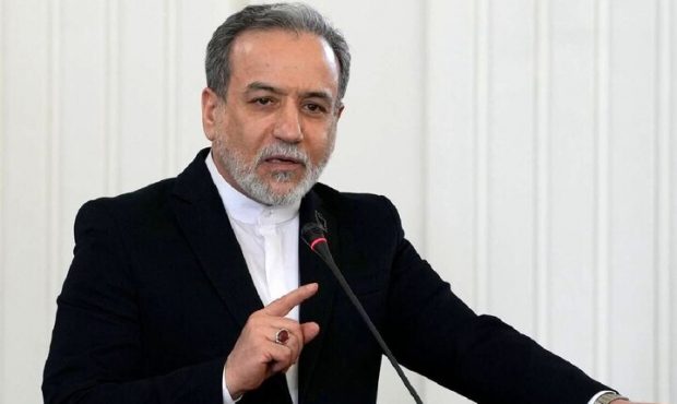 عراقچی: فرانسه از موعظه کردن جهانیان درباره «حقوق بشر» دست بردارد عراقچی: فرانسه از موعظه کردن جهانیان درباره «حقوق بشر» دست بردارد
