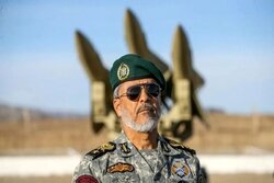 امیر سیاری: تنگه هرمز در کنترل کامل ایران است؛ آماده‌تر از گذشته‌ایم